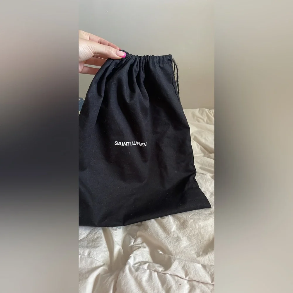YSL MEDIUM VICKY BAG - Picture 6 of 7